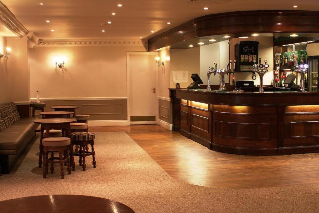 Consort Hotel Rotherham Exterior foto