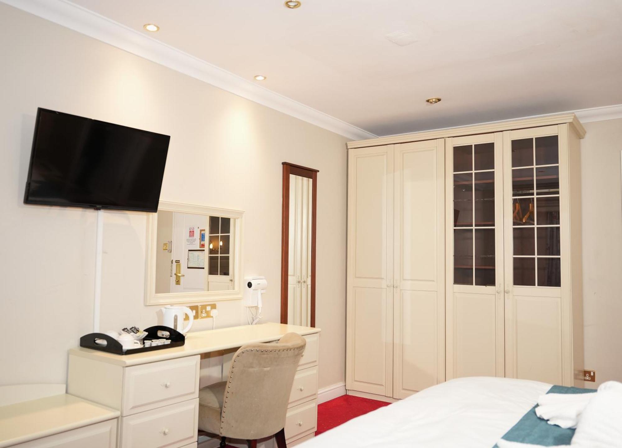 Consort Hotel Rotherham Exterior foto